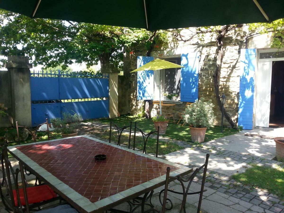 Le Mas Des Platanes Entraigues-sur-la-Sorgue Eksteriør billede