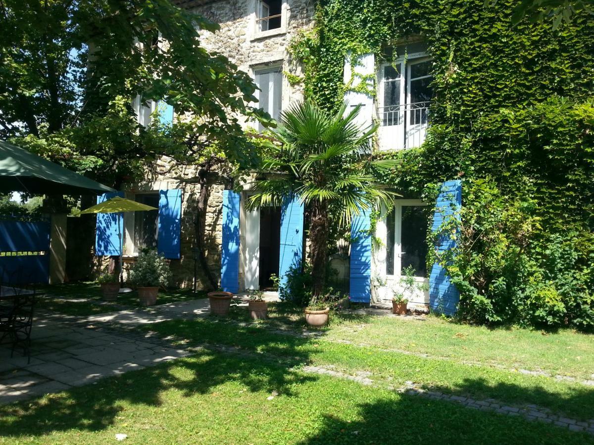 Le Mas Des Platanes Entraigues-sur-la-Sorgue Eksteriør billede